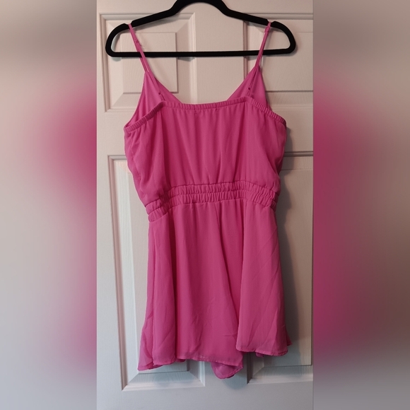 Francesca's Pink Romper Large NWT - Picture 8 of 9